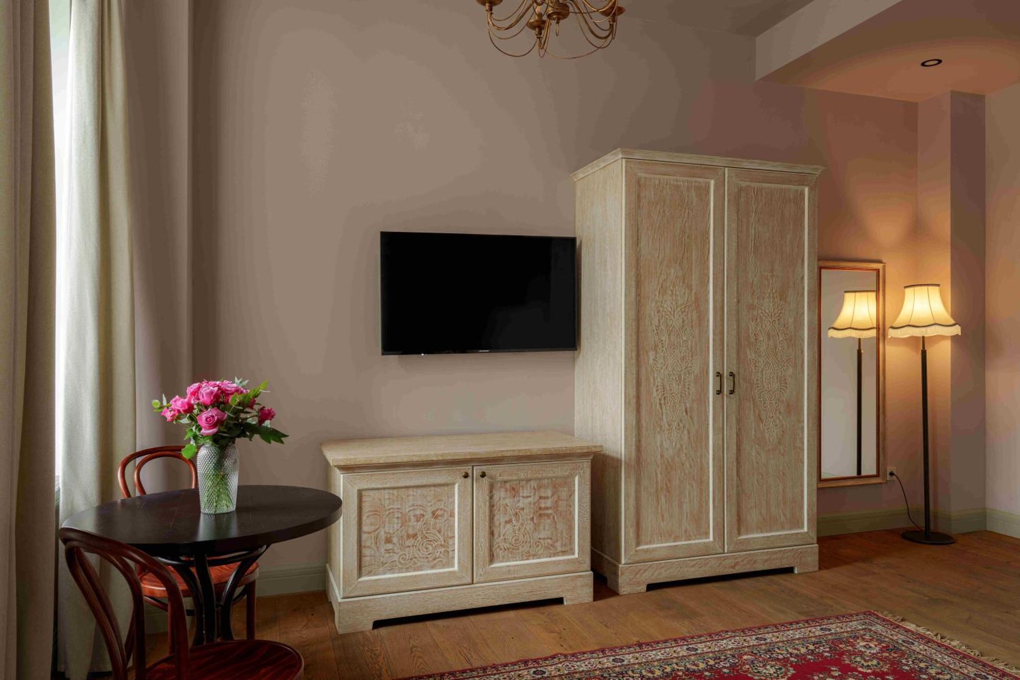 Grand Hotel Gyumri By Apricot Hotels Екстериор снимка