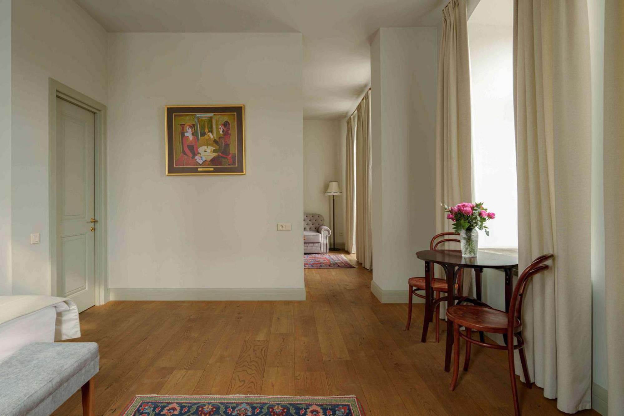 Grand Hotel Gyumri By Apricot Hotels Екстериор снимка